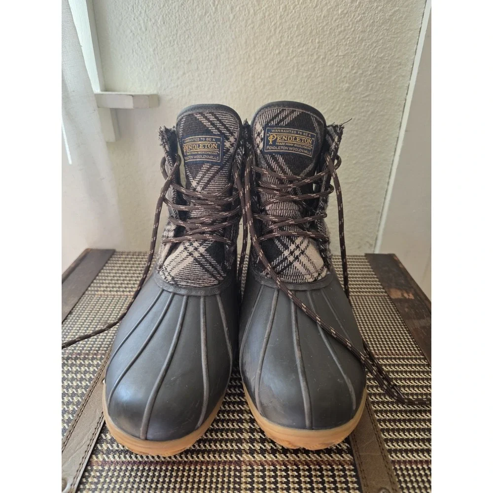 Pendleton Insulated Plaid Heritage Duck Winter Snow Boots Mens Size 9